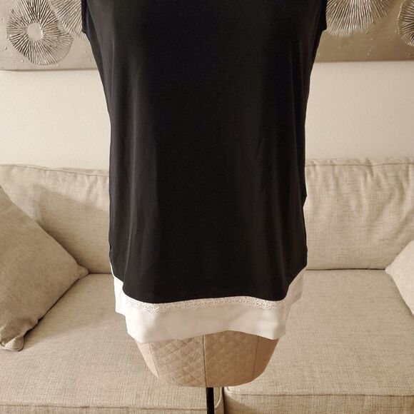 Karl Lagerfeld Lace Collar Sleeveless Top - size Small in Black/White. - Picture 4 of 13